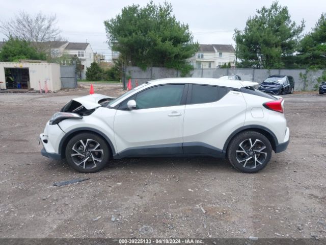 NMTKHMBX8JR027835 Toyota C-hr Xle Premium