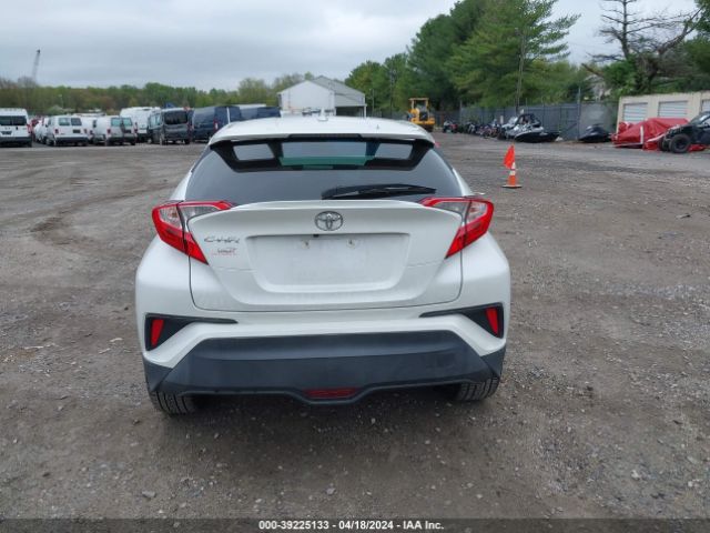 NMTKHMBX8JR027835 Toyota C-hr Xle Premium