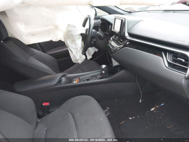 NMTKHMBX8JR027835 Toyota C-hr Xle Premium