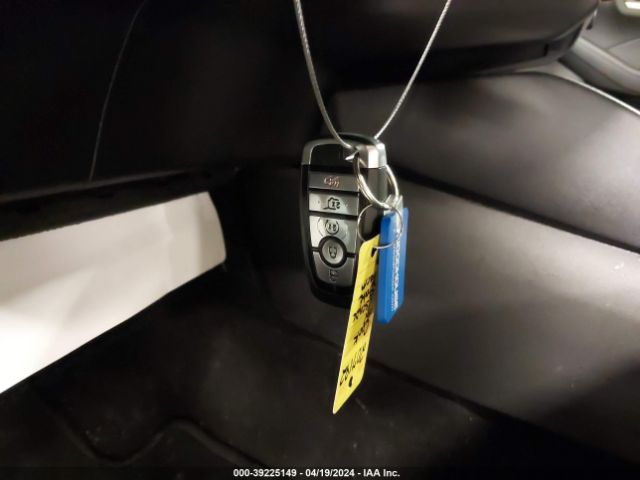 1FMCU9CZ3NUA31996 Ford Escape Sel Hybrid