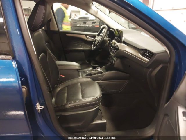 1FMCU9CZ3NUA31996 Ford Escape Sel Hybrid