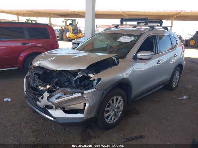 Nissan ROGUE SV 2017 KNMAT2MV2HP568671 Image 2
