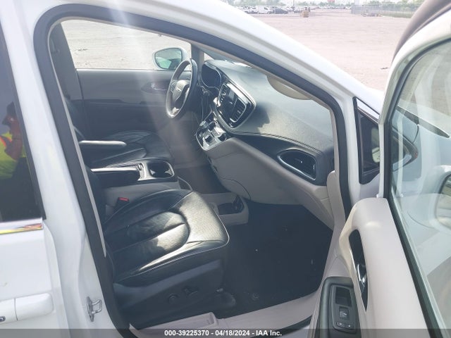 2C4RC1GG7LR144095 Chrysler Pacifica Limited