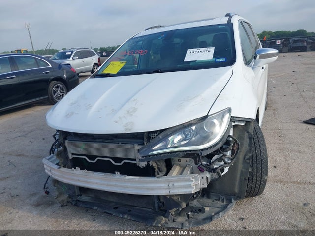 2C4RC1GG7LR144095 Chrysler Pacifica Limited