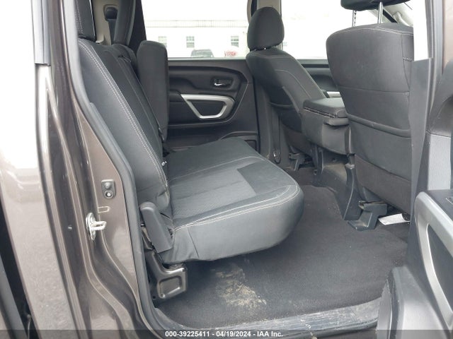 Nissan TITAN SV 2019 1N6AA1EJ5KN519007 Image 8