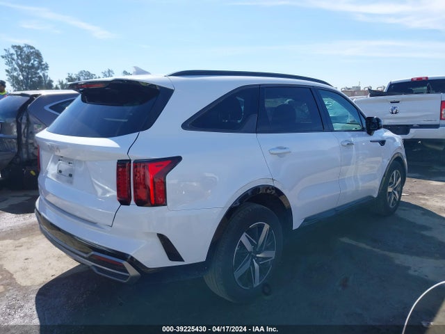 KIA SORENTO S 2023 5XYRL4LC8PG174236 Image 4