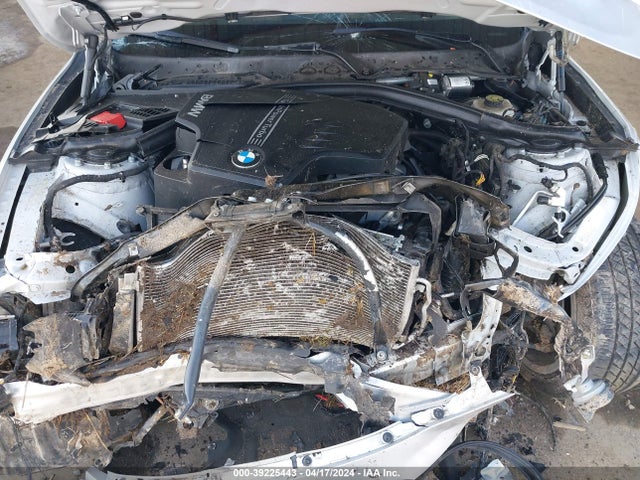 BMW 320i 2016 WBA8E1G51GNT34205 Image 10