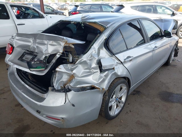 BMW 320i 2016 WBA8E1G51GNT34205 Image 13