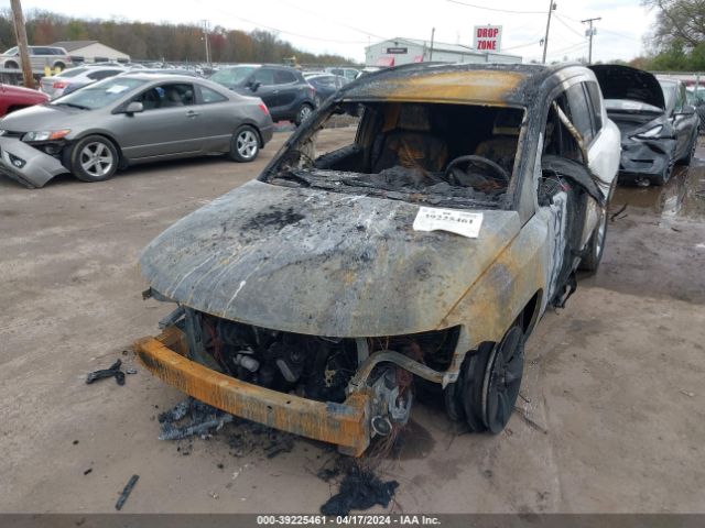 1C4NJDBB3GD549624 Jeep Compass Sport