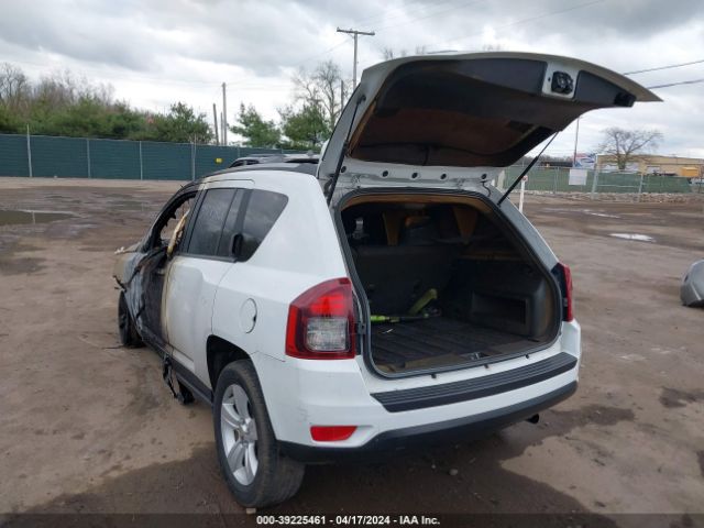 1C4NJDBB3GD549624 Jeep Compass Sport