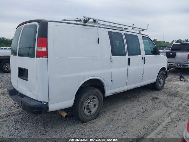 Chevrolet Express 2500 Work Van 2015 1GCWGFCF2F1277762 Image 4