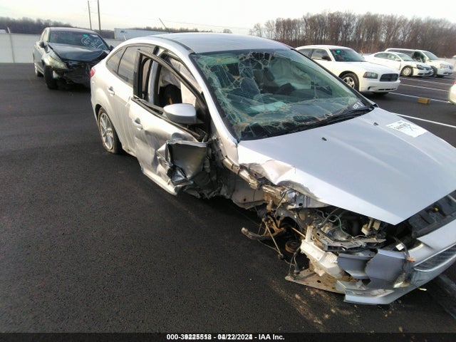 Ford FOCUS SE 2018 1FADP3F21JL258637 Image 6