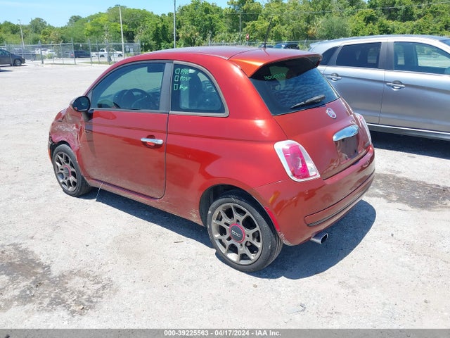 2013 FIAT 500 3C3CFFAR4DT674211 Photo 2