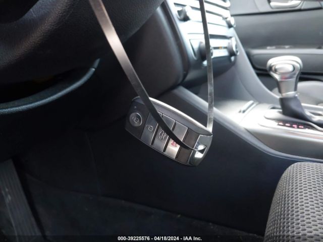5XXGT4L3XKG317014 KIA Optima S