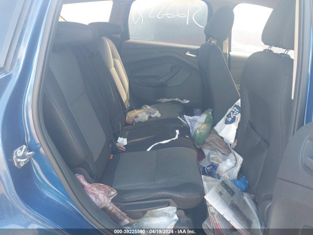 1FMCU9GD2HUA10771 Ford ESCAPE SE