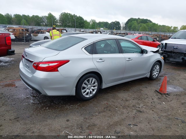 Nissan Altima 2.5 S 2016 1N4AL3AP2GN339905 Image 4