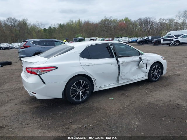 Toyota CAMRY SE 2019 4T1B11HK3KU744698 Image 4