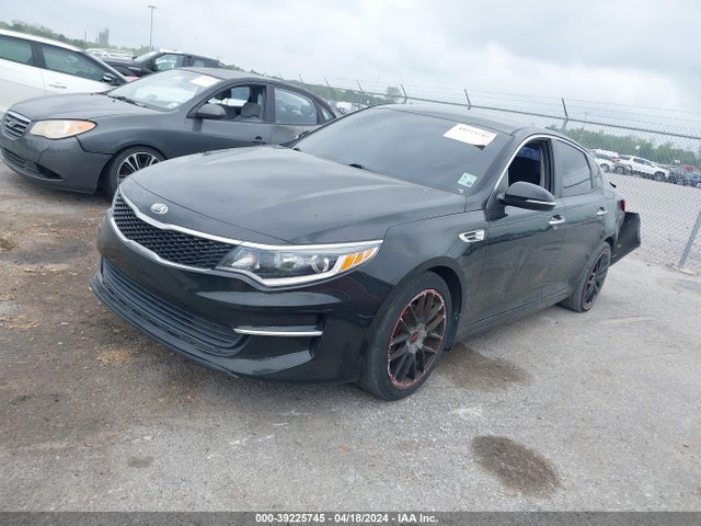 KIA Optima Lx 2018 5XXGT4L36JG262950 Image 2