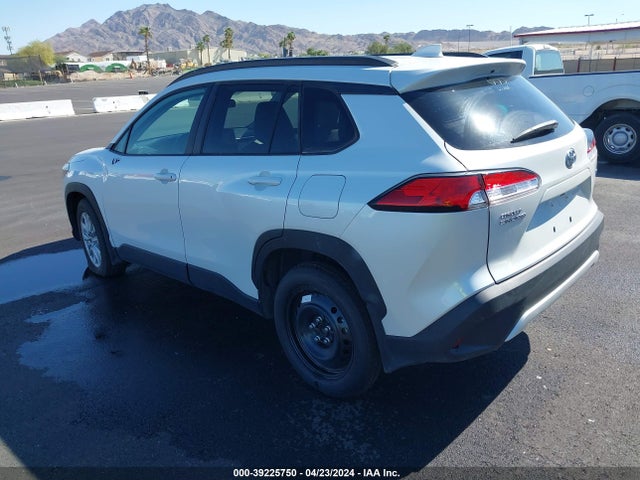 Toyota Corolla Cross Le 2022 7MUCAAAG6NV001515 Image 3