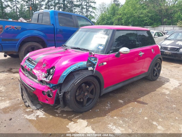 2005 MINI COOPER S WMWRE33565TG97438 Photo 1