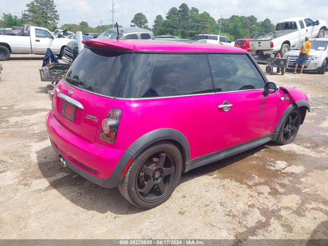 2005 MINI COOPER S WMWRE33565TG97438 Photo 3