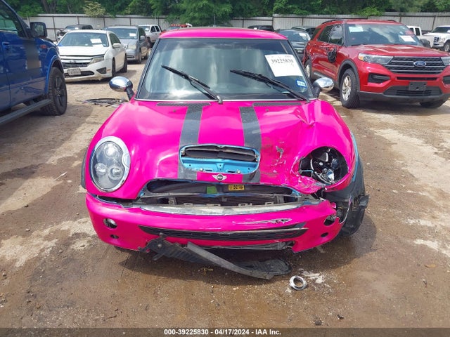 2005 MINI COOPER S WMWRE33565TG97438 Photo 5