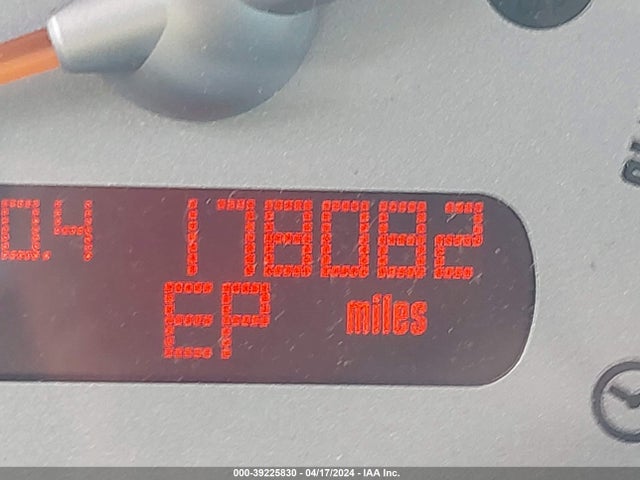 2005 MINI COOPER S WMWRE33565TG97438 Photo 6