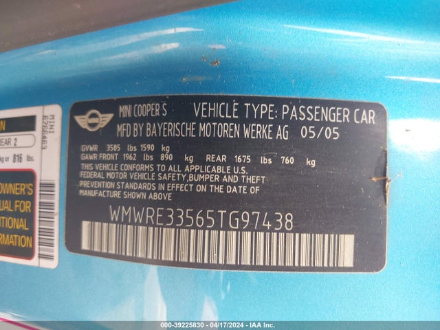 2005 MINI COOPER S WMWRE33565TG97438 Photo 8