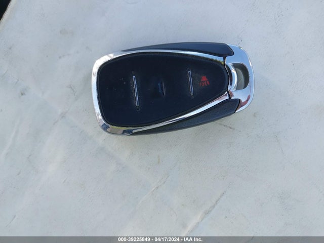 Chevrolet Traverse Ls 2019 1GNERFKW5KJ268403 Image 11