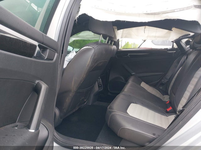 1VWJM7A39JC051729 Volkswagen Passat 3.6l V6 Gt