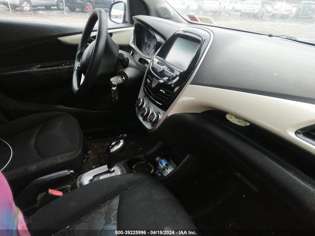 Chevrolet Spark 1lt Cvt 2017 KL8CD6SAXHC731337 Image 5