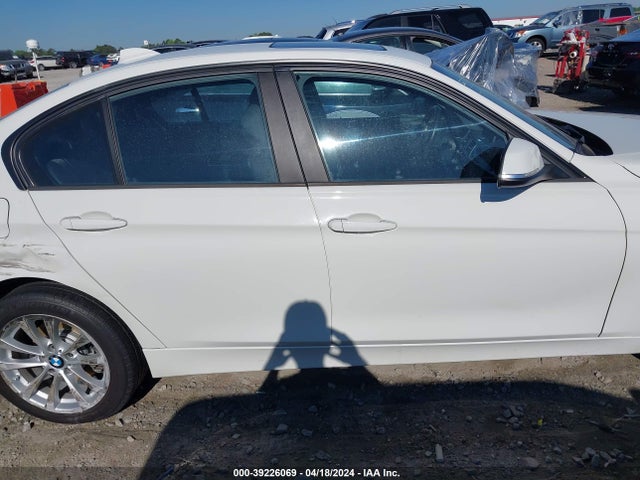 WBA8A3C58JA492438 BMW 320i Xdrive