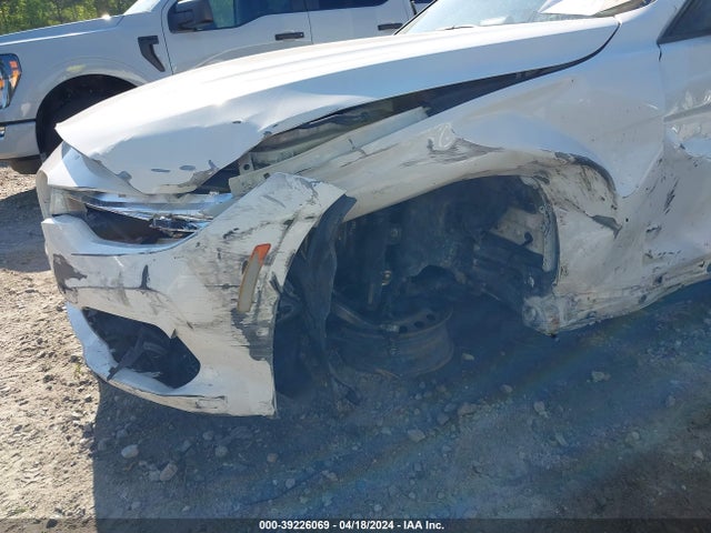 WBA8A3C58JA492438 BMW 320i Xdrive