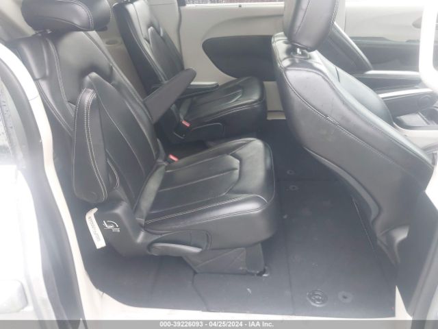 2C4RC1DG3LR145068 Chrysler Voyager Lxi