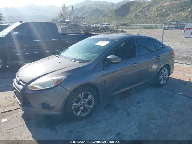 Ford FOCUS SE 2014 1FADP3F22EL210831 Image 2