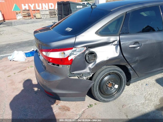Ford FOCUS SE 2014 1FADP3F22EL210831 Image 6