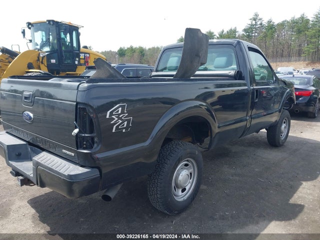 Ford F-250 Xl 2015 1FTBF2B61FEC04354 Image 4