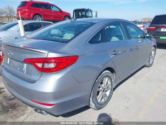 Hyundai SONATA SE 2016 5NPE24AF7GH314686 Image 4