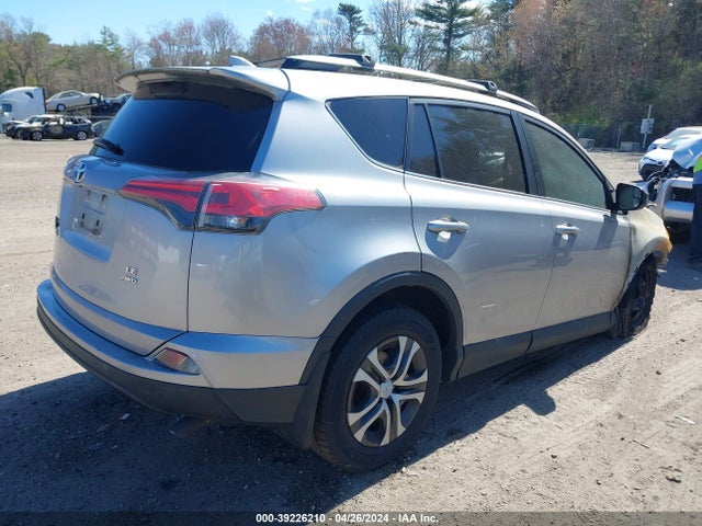 Toyota RAV4 LE 2016 2T3BFREV9GW514211 Image 4