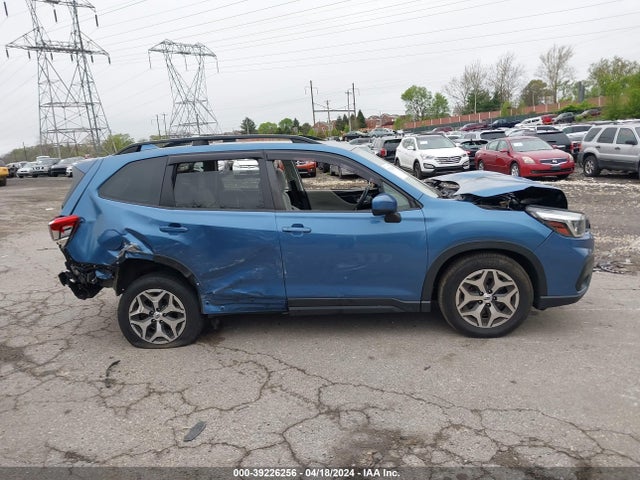 Subaru Forester Premium 2019 JF2SKAGC4KH407169 Image 14