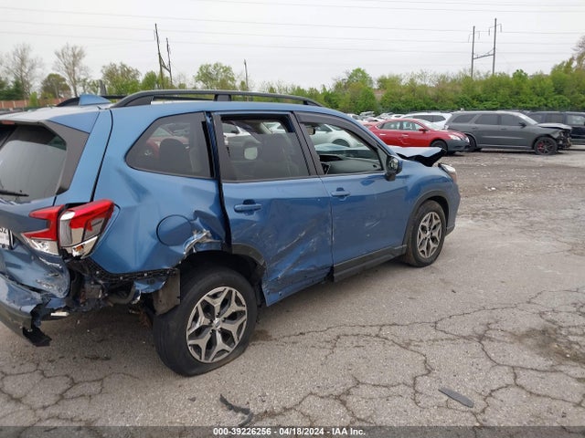 Subaru Forester Premium 2019 JF2SKAGC4KH407169 Image 4