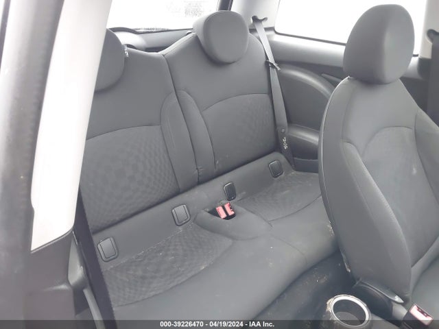 2009 MINI COOPER WMWMF33569TW72498 Photo 7