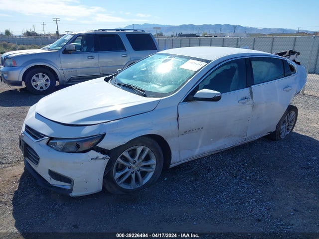 Chevrolet MALIBU LT 2018 1G1ZD5ST8JF189634 Image 2