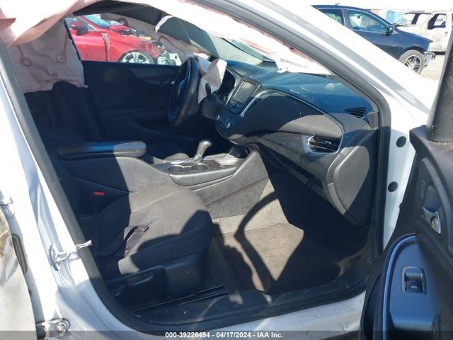 Chevrolet MALIBU LT 2018 1G1ZD5ST8JF189634 Image 5