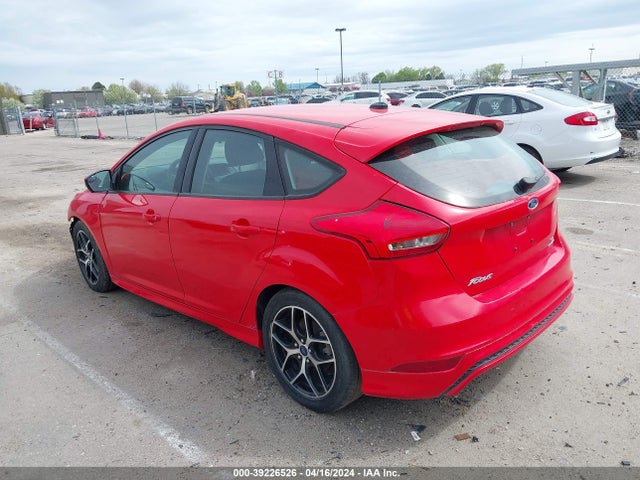 Ford FOCUS SE 2015 1FADP3K20FL348441 Image 3