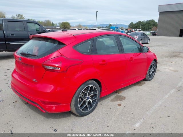 Ford FOCUS SE 2015 1FADP3K20FL348441 Image 4