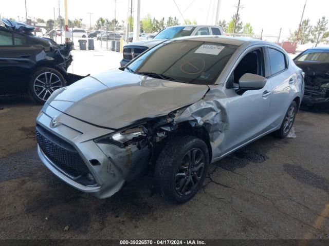 3MYDLBYV2KY522756 Toyota YARIS LE