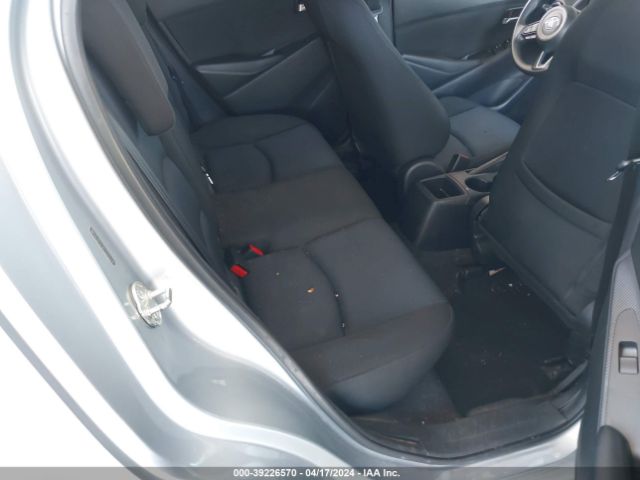 3MYDLBYV2KY522756 Toyota YARIS LE