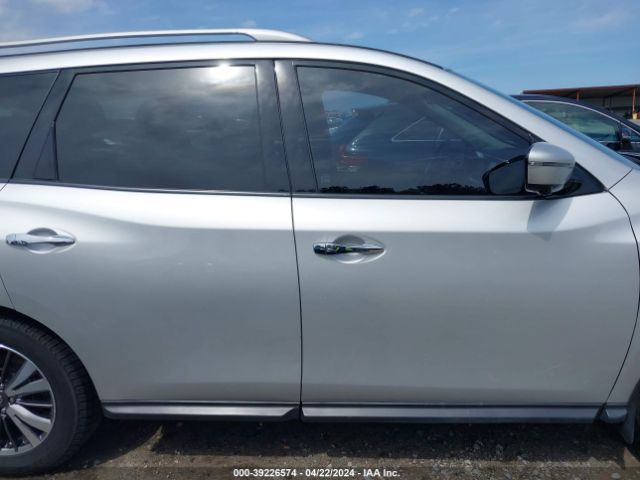 5N1DR2MN9HC657359 Nissan Pathfinder Sl