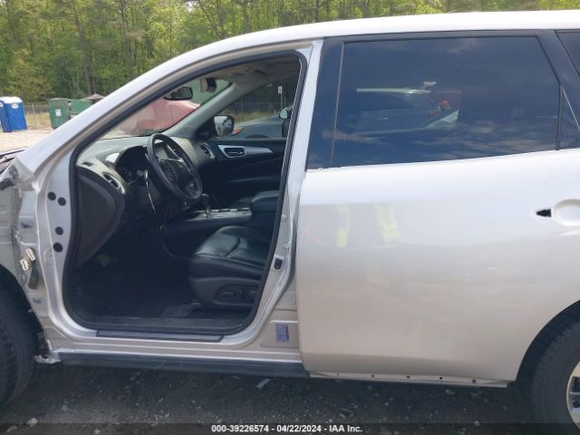 5N1DR2MN9HC657359 Nissan Pathfinder Sl